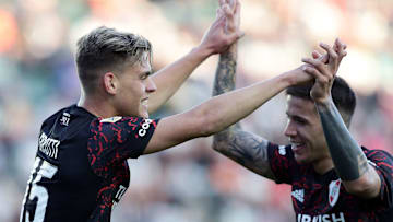 River festejando